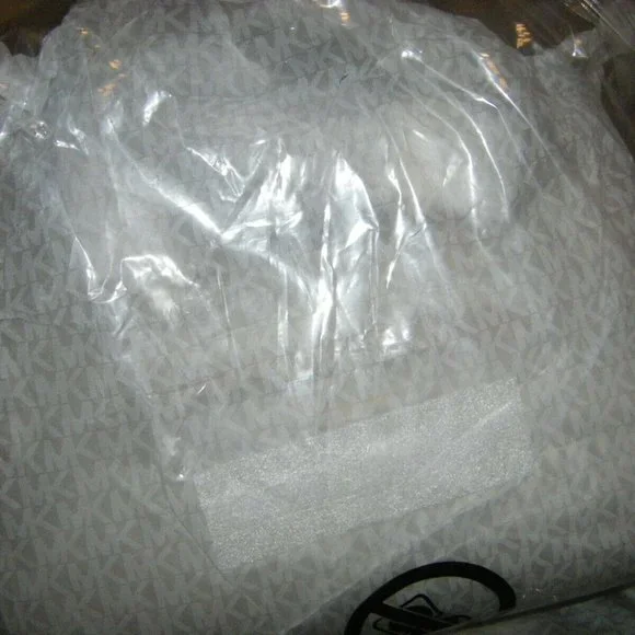 Michael Kore Black Prescott Large Nylon Gabardine Backpack New Sealed - Picture 12 of 12